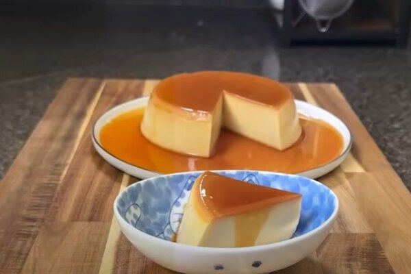 Caramel sauce with silky Japanese Pudding Caramel sauce with silky Japanese Pudding